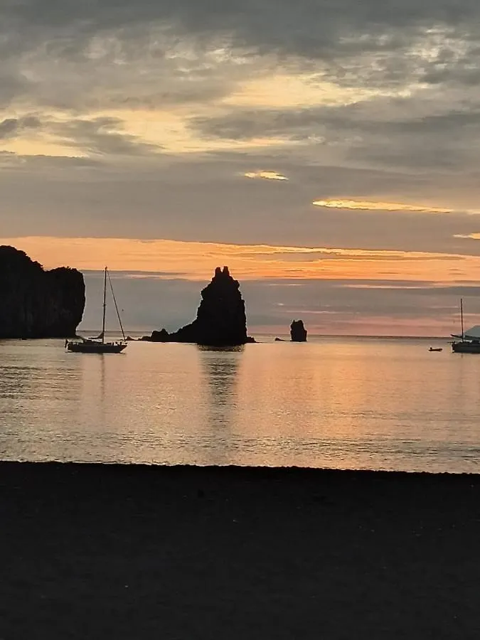 Menichetta 3 Posti Con Piscina Gratuita Dall' 11 Luglio Al 31 Agosto Vulcano  Appartement Vulcano (Isola)